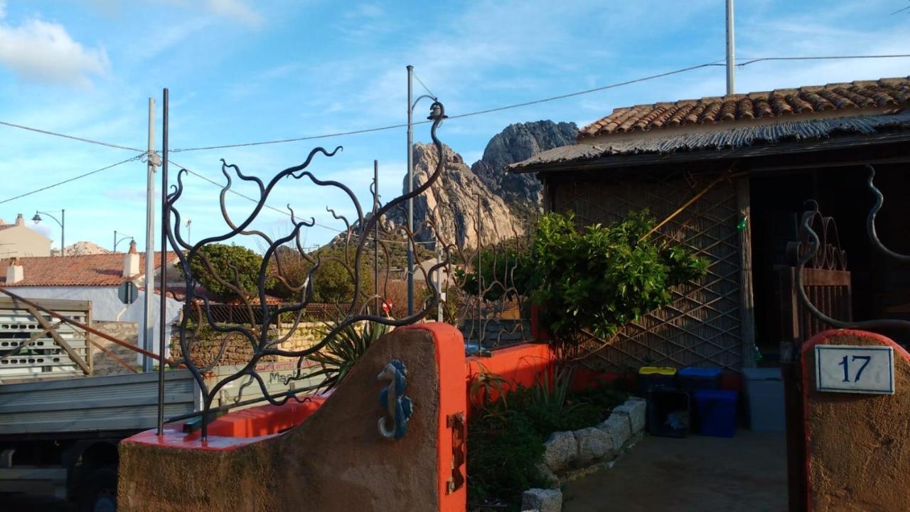 Place San Pantaléo : jolie maison sarde authentique Villa Exterior foto